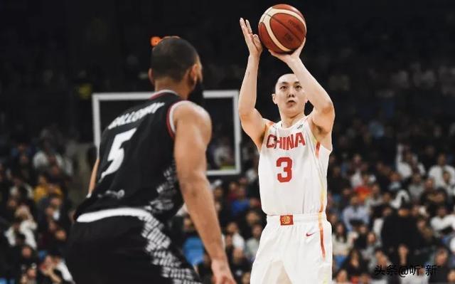 爱游戏中国体育网球夜战：北城飞鹰队鏖战皖江犀牛队，速度优势明显关键战拿下信心(鹰隼大队第二部全集)