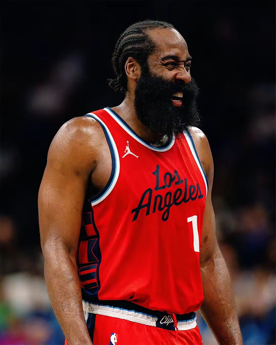 爱游戏体育官网哈登官方宣布出色发挥新规，IG引发争议！赛场气氛高涨的简单介绍